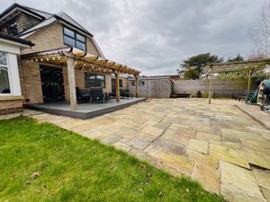 Photo 6- click for photo gallery